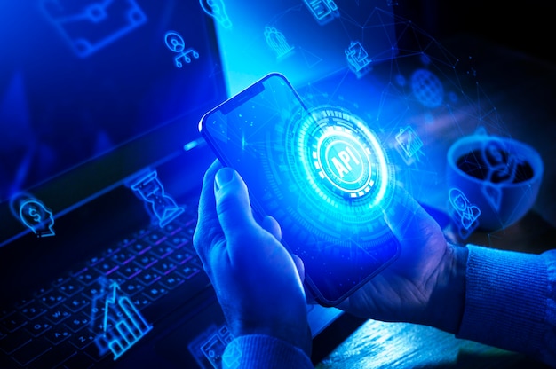 6225ae8238299.jpg 20萬人的海外游戲服務器要多少錢?.jpg